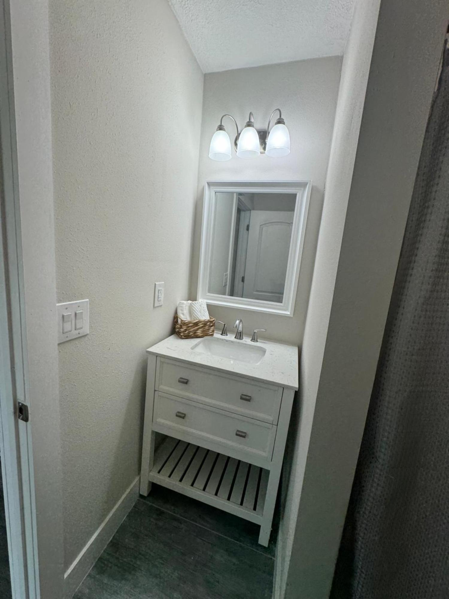 Deluxe Apartment Whit Laundry Tampa Bagian luar foto