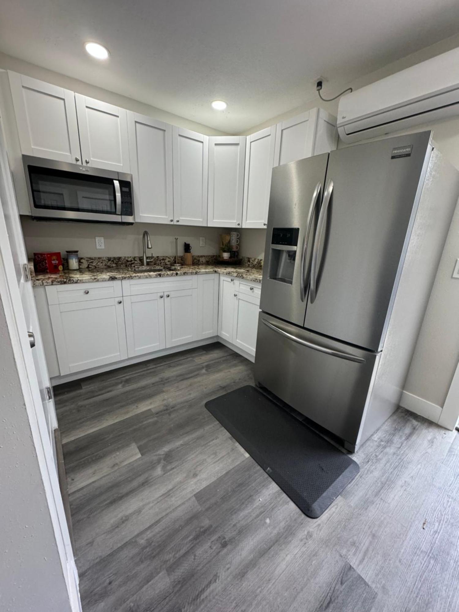 Deluxe Apartment Whit Laundry Tampa Bagian luar foto